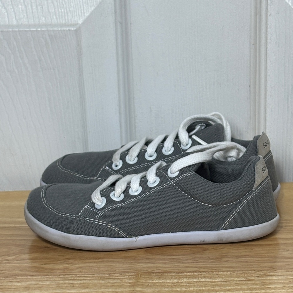 SPLAY Freestyle Canvas Gray Stone Lace Up shoes Size 12 Kids roomy toe box comfy